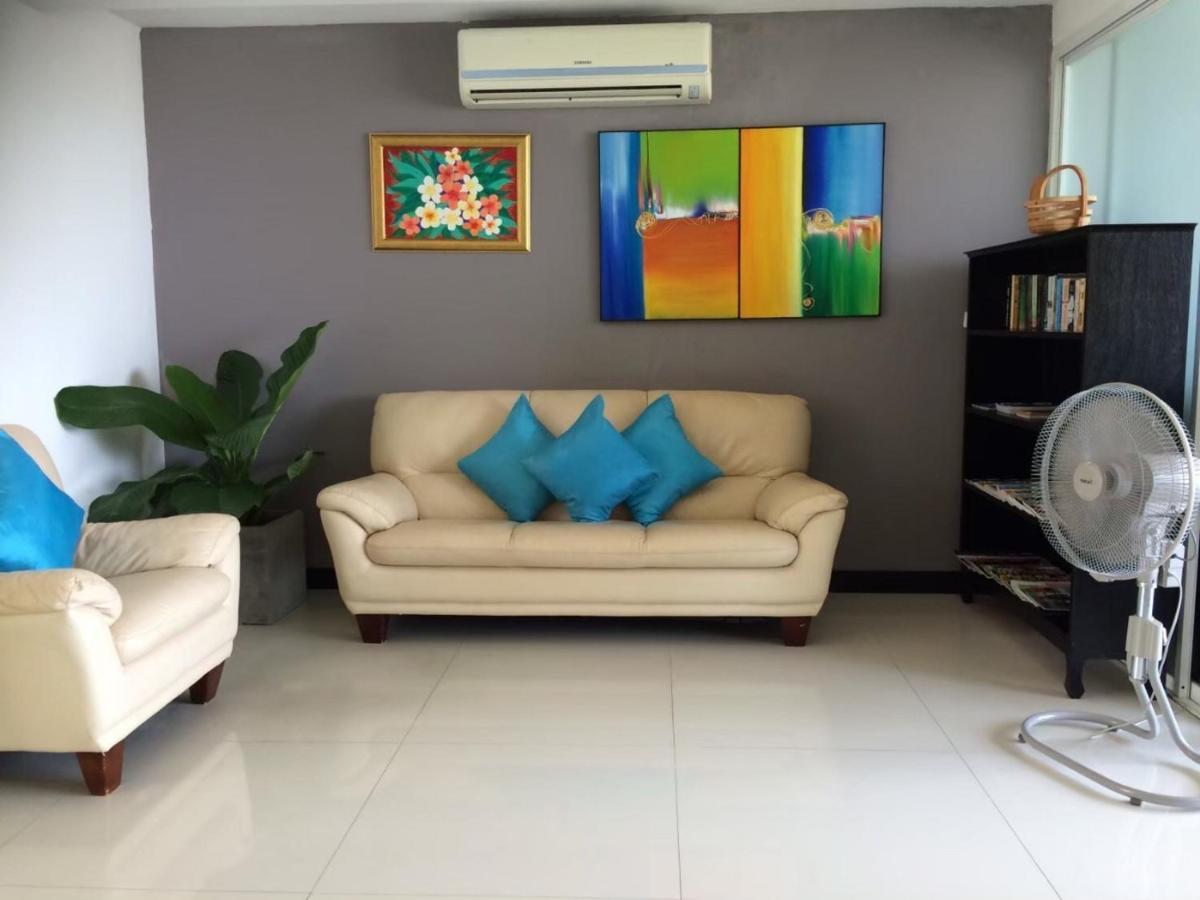 Lae Lay Suites Hotel Karon Exterior photo