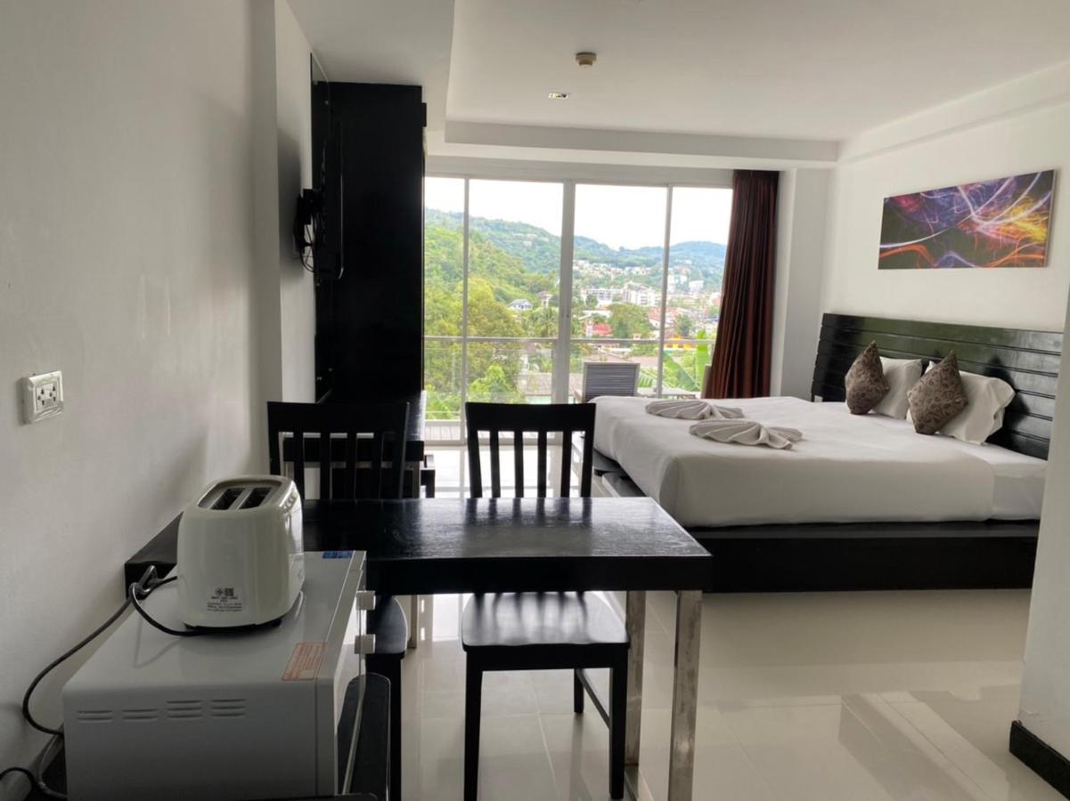 Lae Lay Suites Hotel Karon Exterior photo