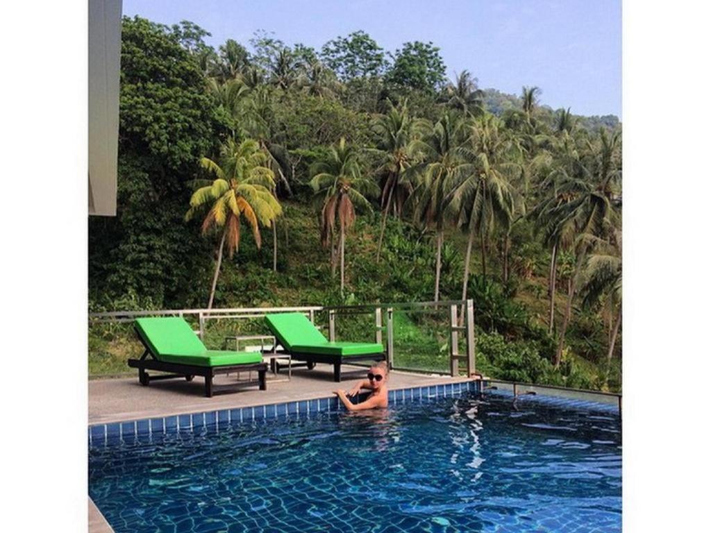 Lae Lay Suites Hotel Karon Exterior photo