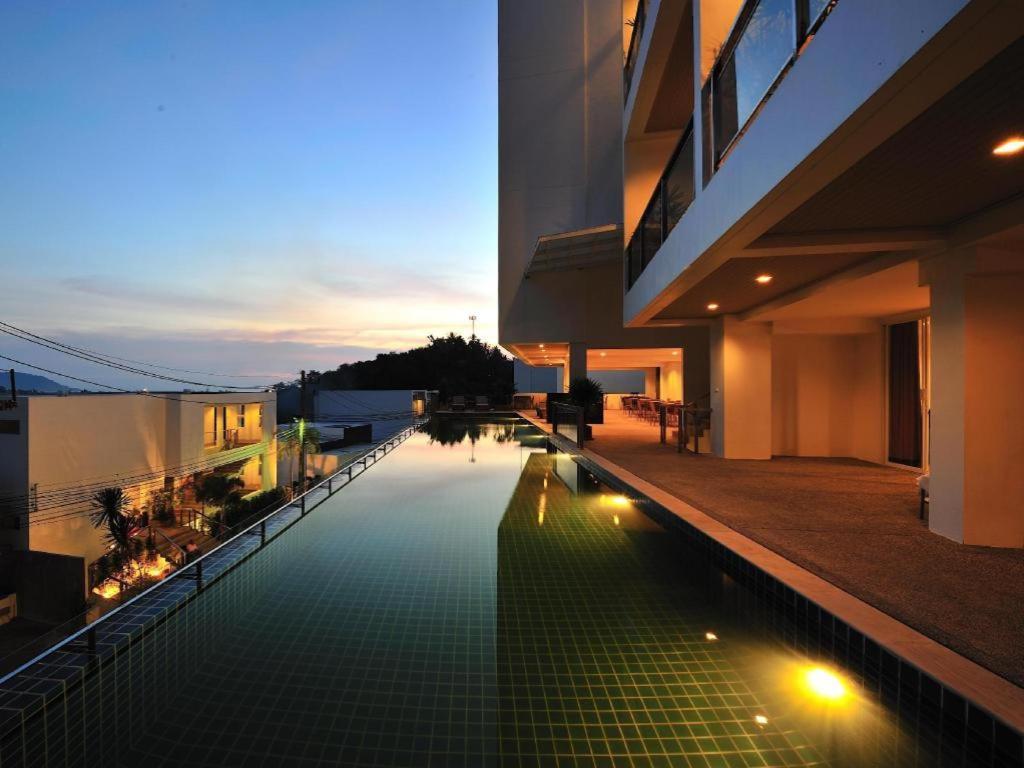 Lae Lay Suites Hotel Karon Exterior photo