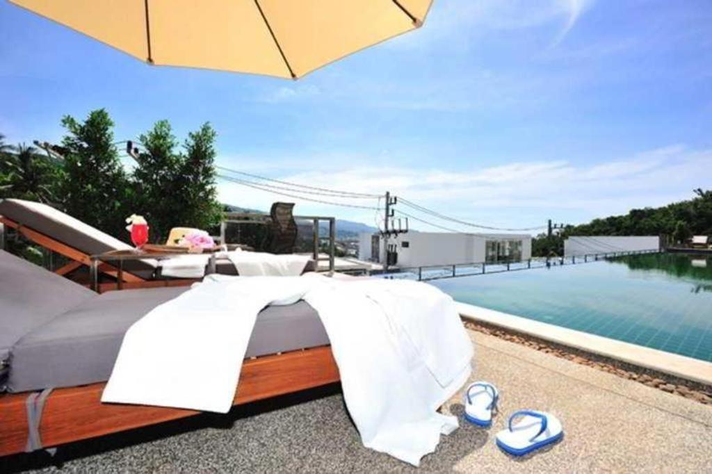 Lae Lay Suites Hotel Karon Exterior photo